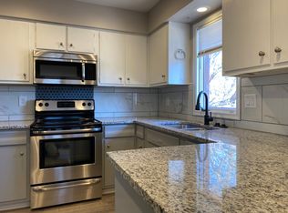 9608 Binney St #9608, Omaha, NE 68134