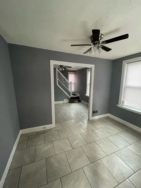 3 bed, 1700 sqft, $1,650 — Photo 2