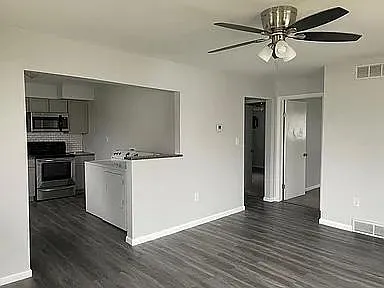 1051 Columbia Ave #BACK — Photo 5