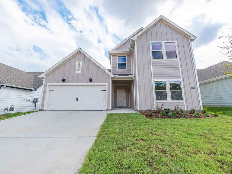 13156 Dawson Dr — Photo 1