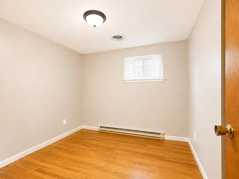 401 N 7th Ave — Photo 12