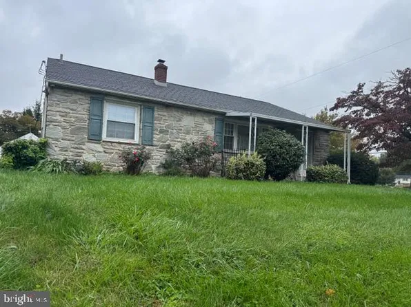 404 Hilton Dr, Lancaster, PA 17603