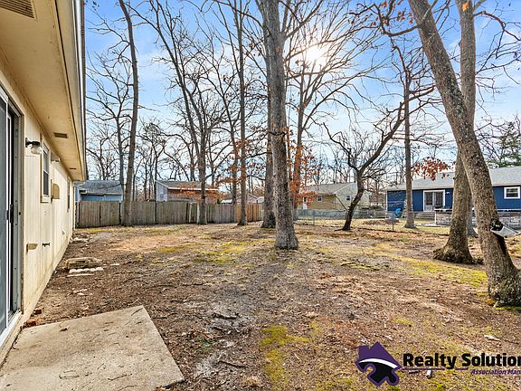 4th image of 151 Pardee Blvd
