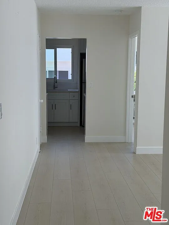 2 bed, 1.0 bath, 800 sqft, $2,795 — Photo 4