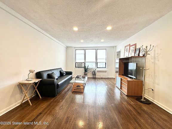 5th image of 145 Lincoln Ave APT 4H