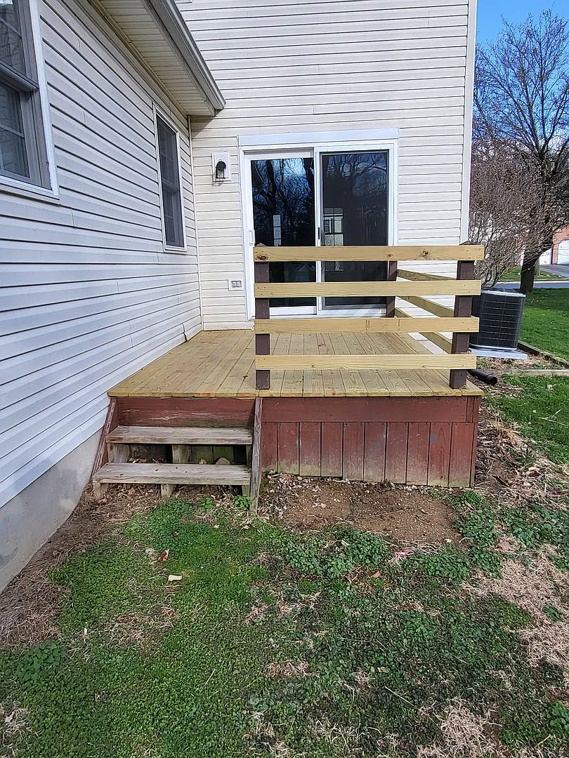 Building Photo - 446 Crosswinds Dr