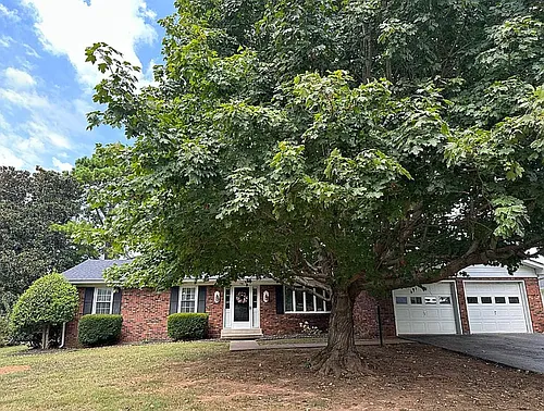 1721 Erin Way Photo 1