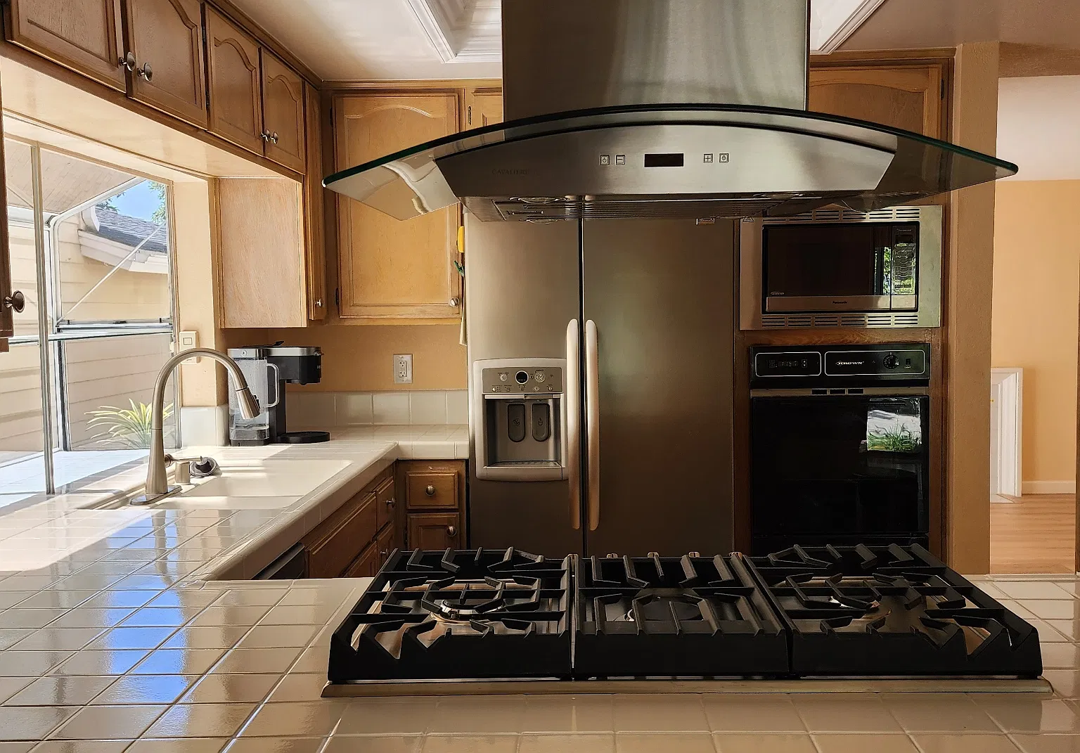 4 bed, 1780 sqft, $4,200 — Photo 4