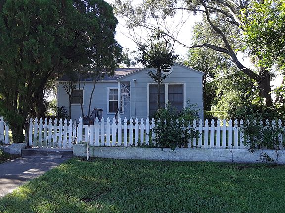 2nd image of 2402 North Blvd