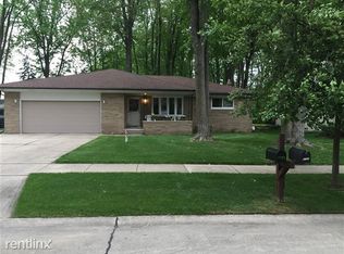 2763 Ranieri Dr, Troy, MI 48085