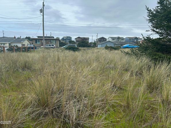 1201 NW Pacific Way, Waldport, OR 97394