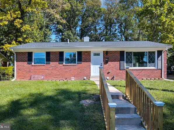 2006 Lakewood St, Suitland, MD 20746