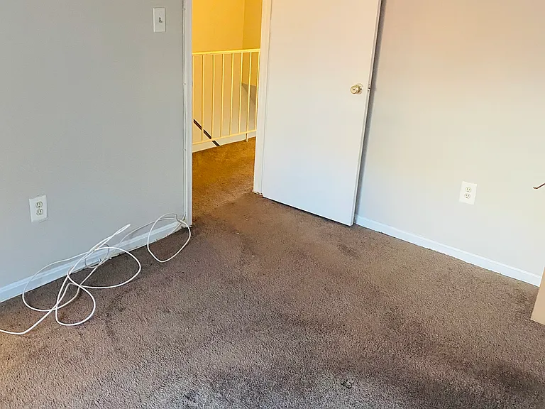 2902 Lloyd Ct — Photo 13
