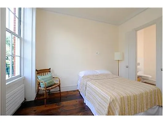 Rented by Douglas Elliman | media 38