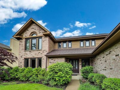 450 Newtown Dr, Buffalo Grove, IL, 60089