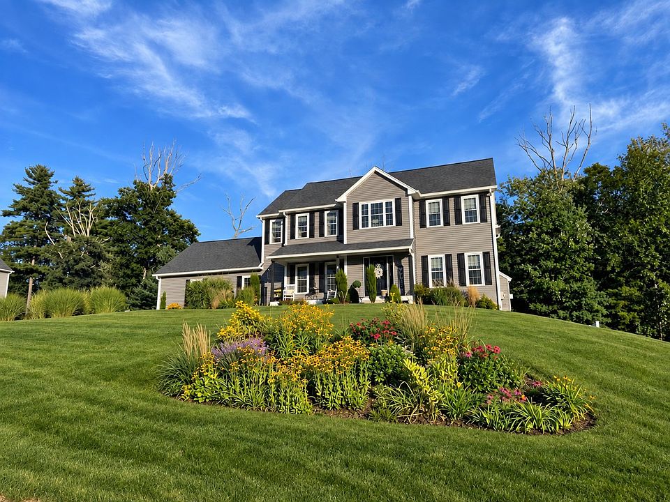 1st image of 4 Meredith Way