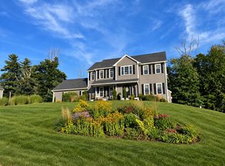 4 Meredith Way, Sturbridge, MA 01518