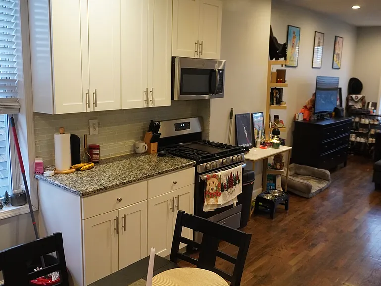 2652 W 21st Pl #1F — Photo 9