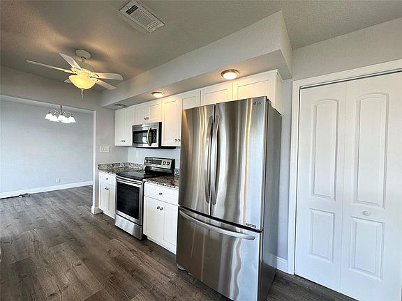 4th image of 5814 NW 81st Avenue