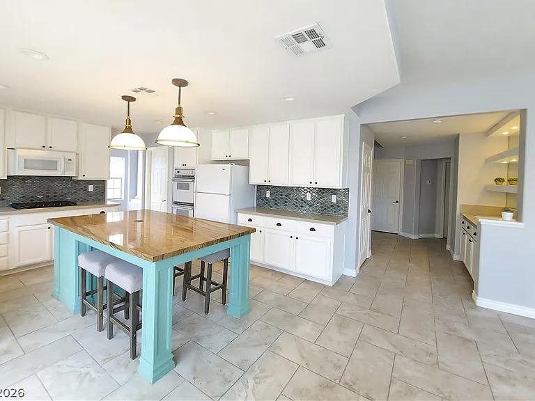 8272 Tibana Way — Photo 8