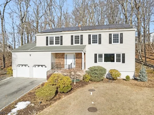 3 Karen Pl, Mount Olive Twp., NJ 07828