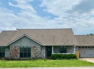 218 County Road 2992, Windom, TX 75492