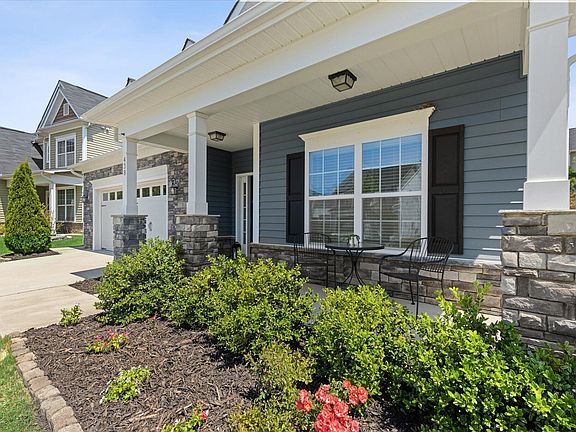 4th image of 438 Lakemont Dr