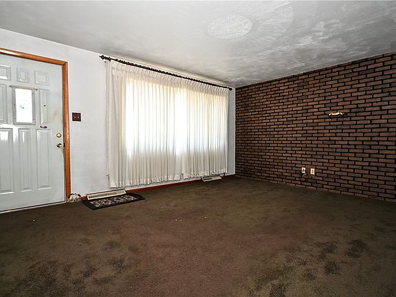 5th image of 129 Pennsylvania Blvd