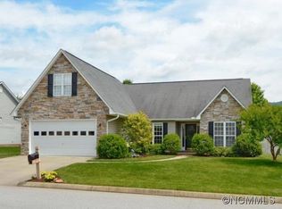 37 Morning Mist Rd, Fletcher, NC 28732