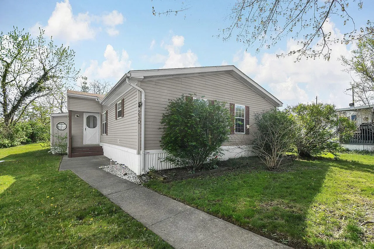 230 Norman Ln photo 1