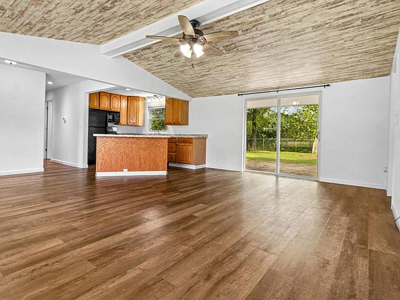 3rd image of 6207 245th AVENUE