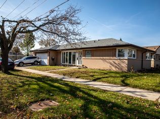 7207 W Breen St, Niles, IL 60714