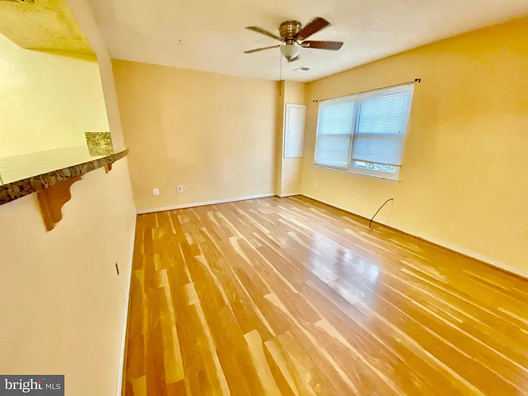 8864 Walutes Cir #C — Photo 8