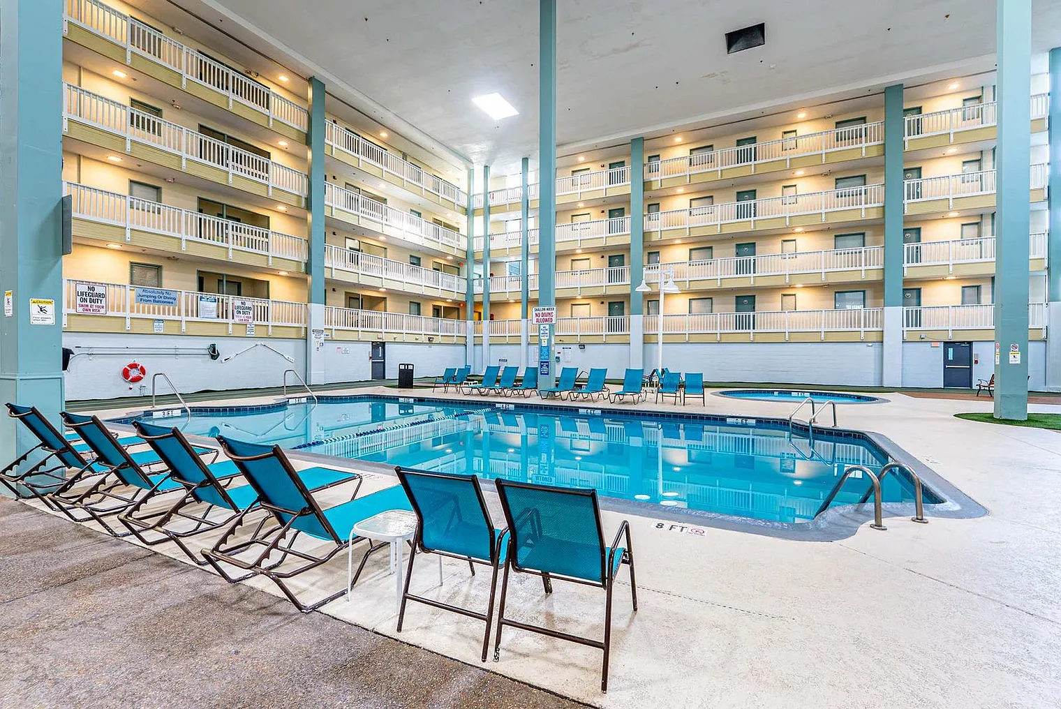 2 bed, 2.0 bath, 828 sqft, $2,188 — Photo 3