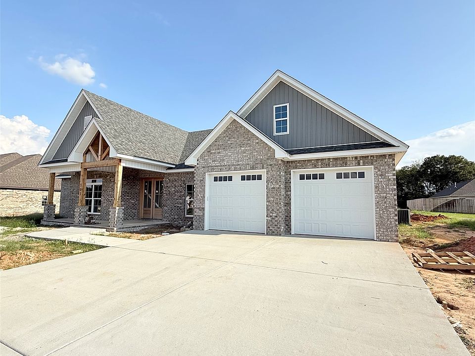 1st image of 103 Sabel Dr