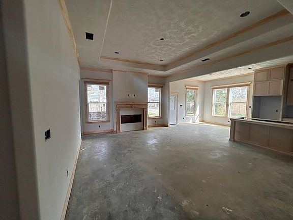 4th image of 9204 Riggs