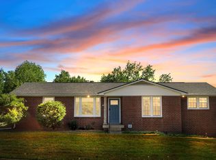 48 West Dr, Clarksville, TN 37040