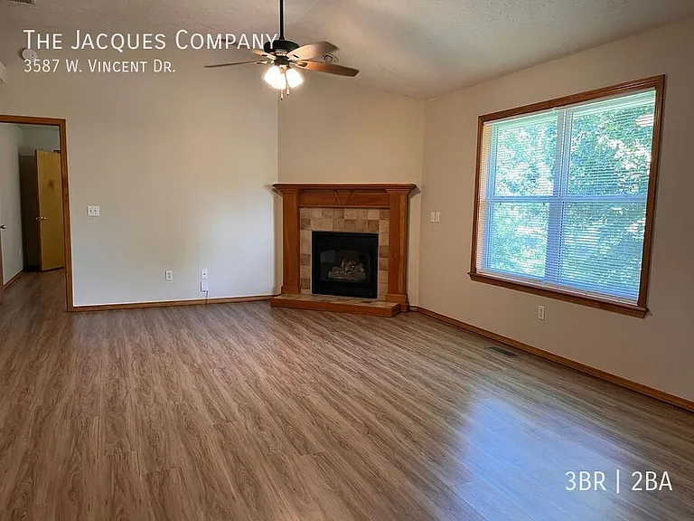 3587 W Vincent Dr — Photo 11