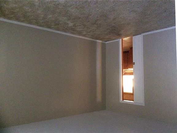 3rd image of 603 Kingwood Dr
