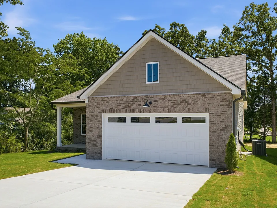 112 Bell Cir #A