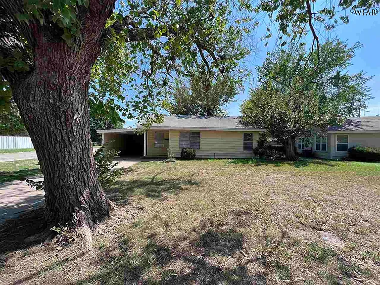 2921 McGaha Ave — Photo 1