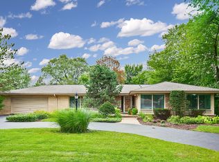 216 N Forest Ave, Mount Prospect, IL 60056
