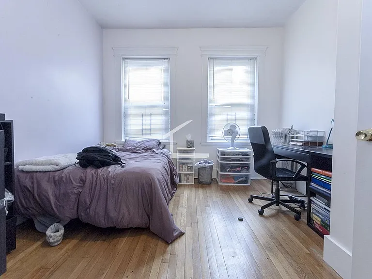 36 Brighton Ave #2B — Photo 4