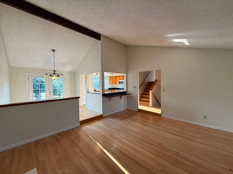 5401 154th Ave NE — Photo 2