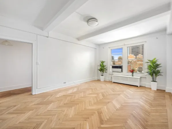 17 East 96th Street image 1 of 10