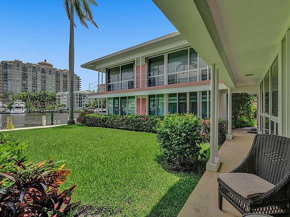 4th image of 2740 Yacht Club Boulevard #9C