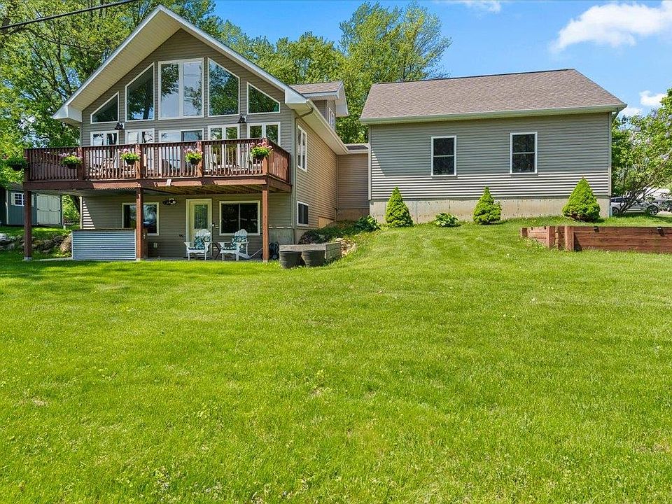 1st image of 440 Mills Point Road