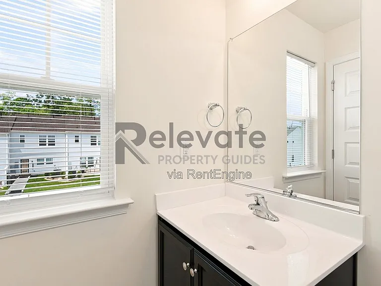250 Greenpark Rd — Photo 17