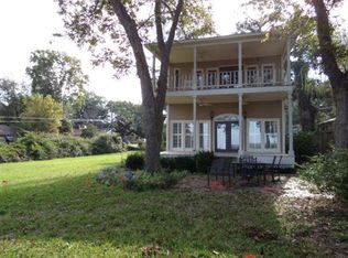 3602 Oak St, Vicksburg, MS 39180