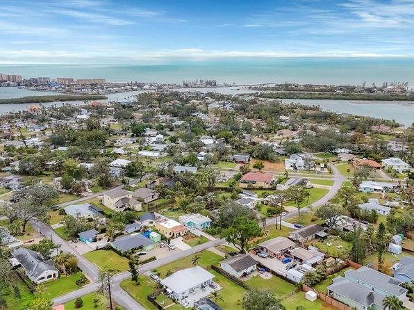 305 Pameto Rd, Nokomis, FL 34275